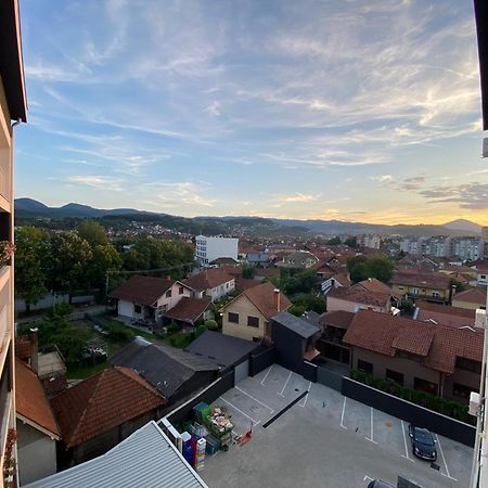 Cool Apartments With Free Parking Čačak Exterior foto